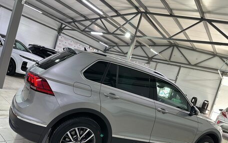 Volkswagen Tiguan II, 2021 год, 2 780 000 рублей, 16 фотография