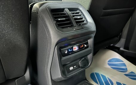 Volkswagen Tiguan II, 2021 год, 2 780 000 рублей, 33 фотография