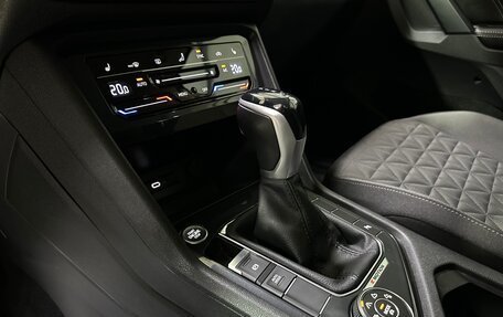 Volkswagen Tiguan II, 2021 год, 2 780 000 рублей, 31 фотография