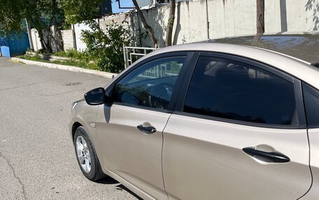 Hyundai Solaris II рестайлинг, 2012 год, 940 000 рублей, 8 фотография