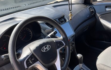 Hyundai Solaris II рестайлинг, 2012 год, 940 000 рублей, 9 фотография