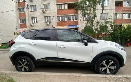 Renault Kaptur I рестайлинг, 2017 год, 1 350 000 рублей, 5 фотография