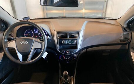 Hyundai Solaris II рестайлинг, 2016 год, 895 000 рублей, 9 фотография