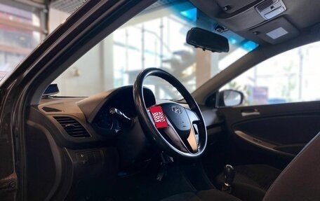 Hyundai Solaris II рестайлинг, 2016 год, 895 000 рублей, 23 фотография
