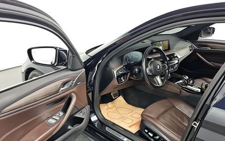 BMW 5 серия, 2019 год, 2 843 000 рублей, 12 фотография