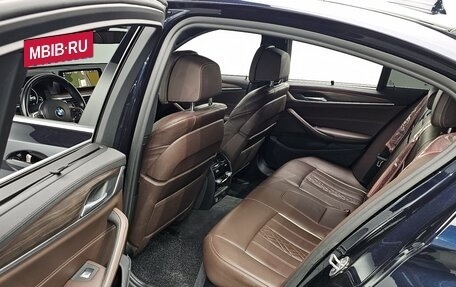 BMW 5 серия, 2019 год, 2 843 000 рублей, 13 фотография