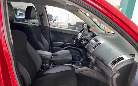 Mitsubishi Outlander III рестайлинг 3, 2011 год, 1 139 000 рублей, 12 фотография