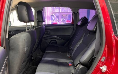 Mitsubishi Outlander III рестайлинг 3, 2011 год, 1 139 000 рублей, 15 фотография