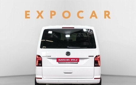 Volkswagen Multivan T6 рестайлинг, 2020 год, 5 900 000 рублей, 6 фотография