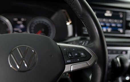 Volkswagen Multivan T6 рестайлинг, 2020 год, 5 900 000 рублей, 29 фотография