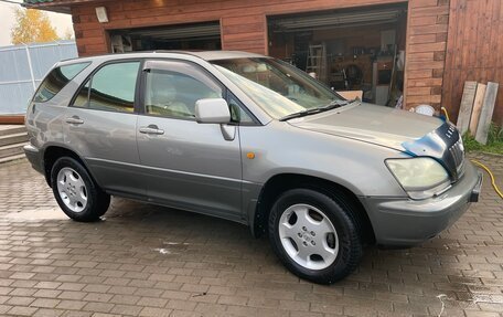 Lexus RX IV рестайлинг, 2002 год, 970 000 рублей, 3 фотография