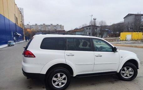 Mitsubishi Pajero Sport II рестайлинг, 2014 год, 2 200 000 рублей, 4 фотография