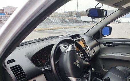 Mitsubishi Pajero Sport II рестайлинг, 2014 год, 2 200 000 рублей, 8 фотография