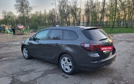 Opel Astra J, 2013 год, 600 000 рублей, 4 фотография