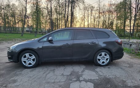 Opel Astra J, 2013 год, 600 000 рублей, 3 фотография