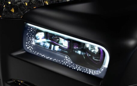 Rolls-Royce Cullinan, 2021 год, 75 000 000 рублей, 6 фотография