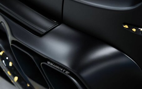 Rolls-Royce Cullinan, 2021 год, 75 000 000 рублей, 16 фотография