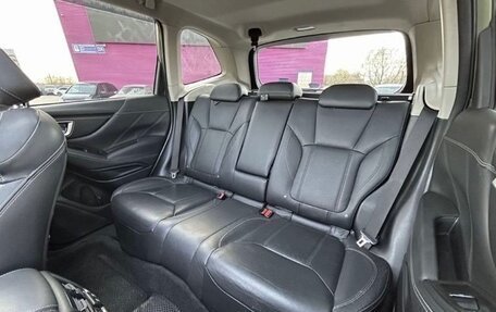 Subaru Forester, 2018 год, 2 390 000 рублей, 11 фотография