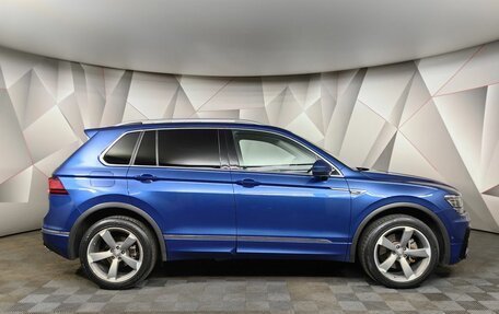 Volkswagen Tiguan II, 2018 год, 2 789 000 рублей, 6 фотография