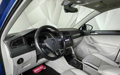 Volkswagen Tiguan II, 2018 год, 2 789 000 рублей, 14 фотография