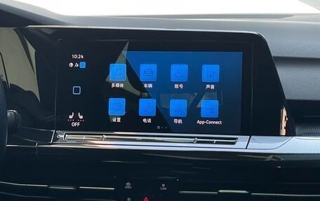 Volkswagen Golf VII, 2021 год, 1 585 441 рублей, 11 фотография