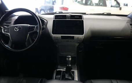 Toyota Land Cruiser Prado 150 рестайлинг 2, 2021 год, 6 050 000 рублей, 11 фотография