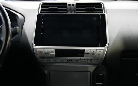 Toyota Land Cruiser Prado 150 рестайлинг 2, 2021 год, 6 050 000 рублей, 16 фотография