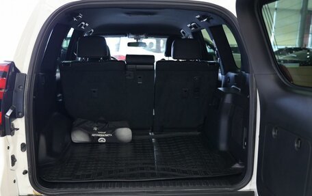 Toyota Land Cruiser Prado 150 рестайлинг 2, 2021 год, 6 050 000 рублей, 15 фотография