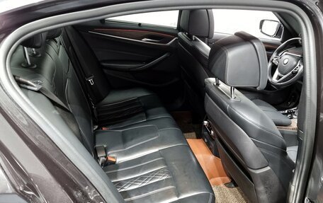BMW 5 серия, 2018 год, 2 943 000 рублей, 15 фотография