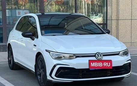 Volkswagen Golf VII, 2021 год, 1 575 441 рублей, 1 фотография
