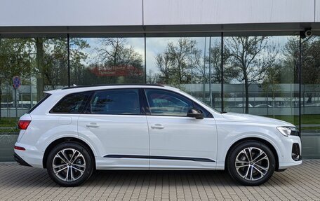 Audi Q7, 2024 год, 11 770 000 рублей, 2 фотография