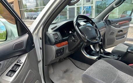 Toyota Land Cruiser Prado 120 рестайлинг, 2006 год, 1 470 000 рублей, 15 фотография