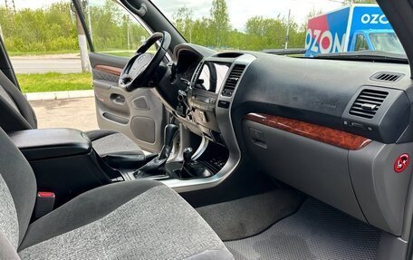 Toyota Land Cruiser Prado 120 рестайлинг, 2006 год, 1 470 000 рублей, 18 фотография