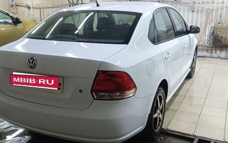 Volkswagen Polo VI (EU Market), 2013 год, 750 000 рублей, 6 фотография