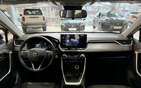 Toyota RAV4, 2024 год, 4 600 000 рублей, 9 фотография