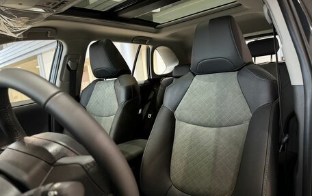 Toyota RAV4, 2024 год, 4 600 000 рублей, 14 фотография