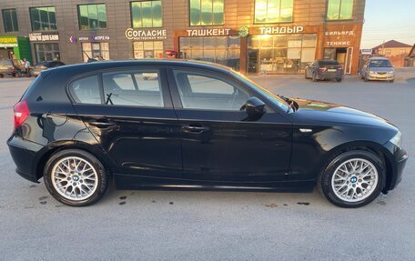 BMW 1 серия, 2011 год, 900 000 рублей, 2 фотография