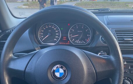 BMW 1 серия, 2011 год, 900 000 рублей, 9 фотография