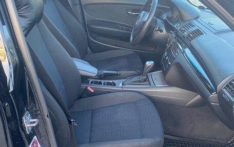 BMW 1 серия, 2011 год, 900 000 рублей, 8 фотография
