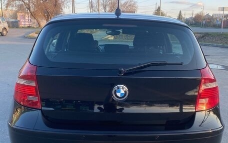 BMW 1 серия, 2011 год, 900 000 рублей, 4 фотография