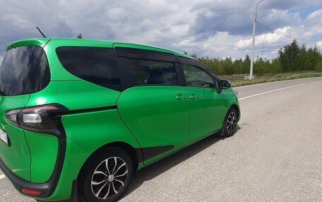 Toyota Sienta II, 2017 год, 1 580 000 рублей, 2 фотография