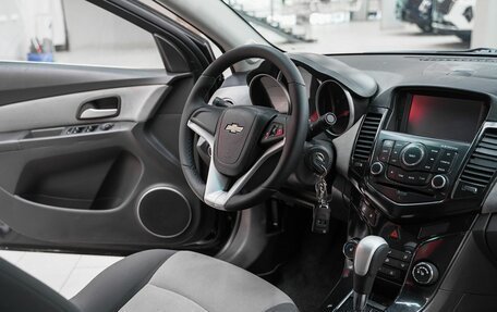 Chevrolet Cruze II, 2009 год, 699 000 рублей, 12 фотография