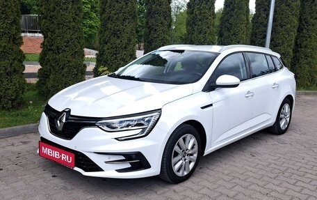 Renault Megane IV, 2020 год, 1 950 000 рублей, 2 фотография