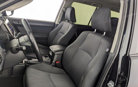 Toyota Land Cruiser Prado 150 рестайлинг 2, 2019 год, 4 255 000 рублей, 4 фотография