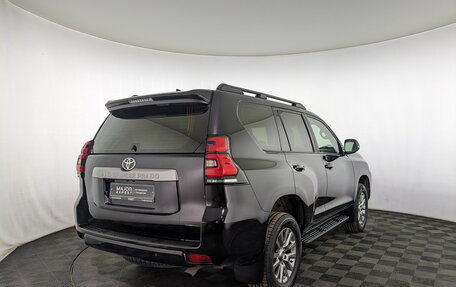 Toyota Land Cruiser Prado 150 рестайлинг 2, 2019 год, 4 255 000 рублей, 28 фотография