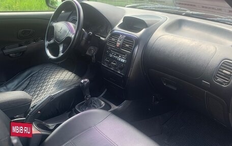 Mitsubishi Carisma I, 2001 год, 290 000 рублей, 14 фотография