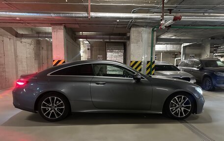 Mercedes-Benz E-Класс, 2018 год, 3 100 000 рублей, 6 фотография