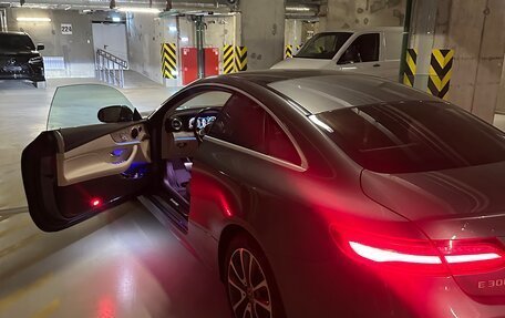 Mercedes-Benz E-Класс, 2018 год, 3 100 000 рублей, 7 фотография