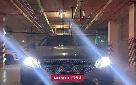 Mercedes-Benz E-Класс, 2018 год, 3 100 000 рублей, 2 фотография
