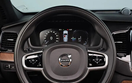 Volvo XC90 II рестайлинг, 2022 год, 3 905 000 рублей, 10 фотография
